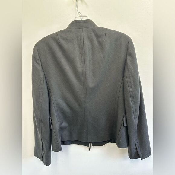Akris Punto 100% Wool Black Blazer Snap Front Detail High neck Size 8 - Picture 13 of 14